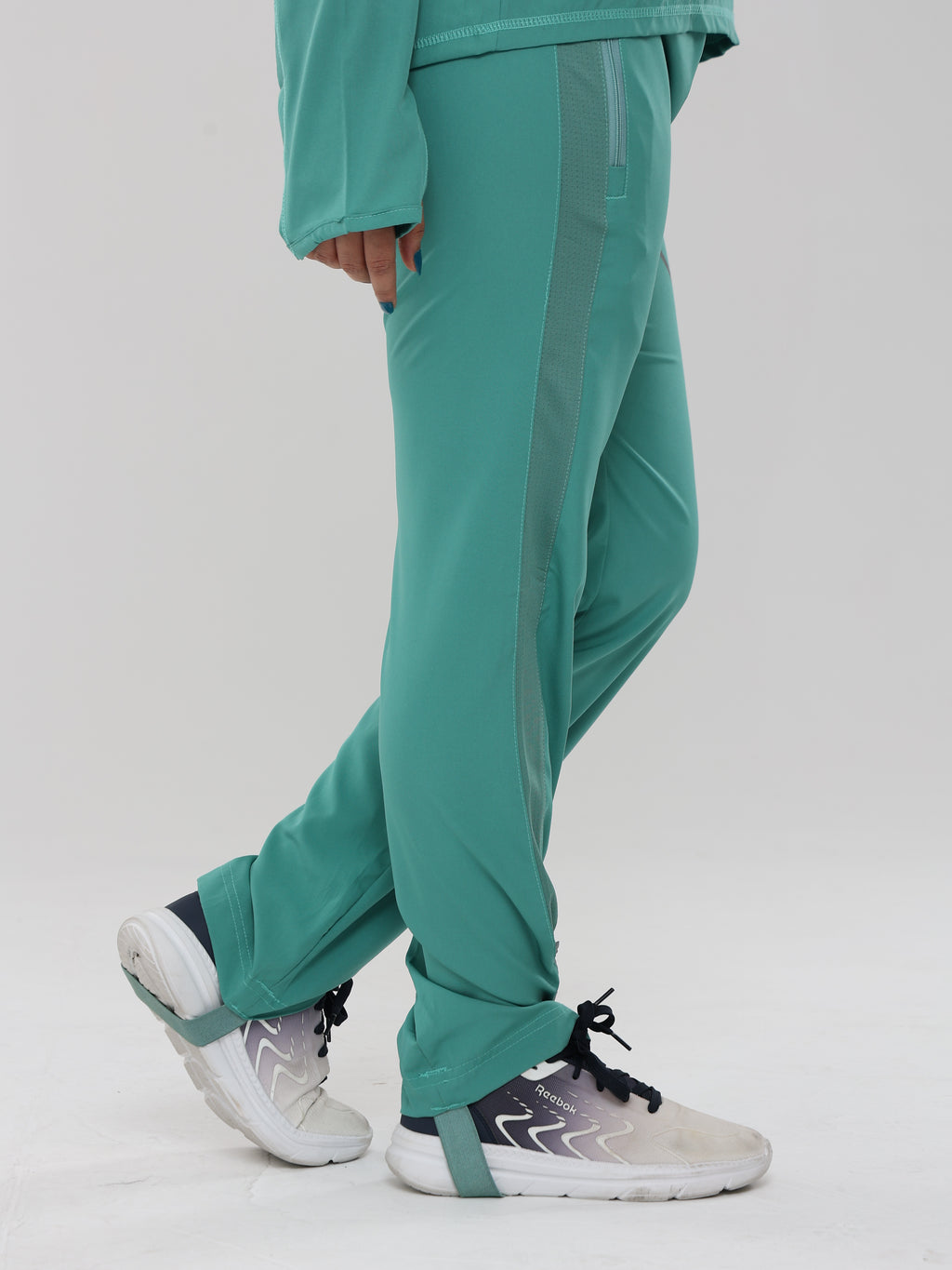 THE EVERYDAY TROUSER